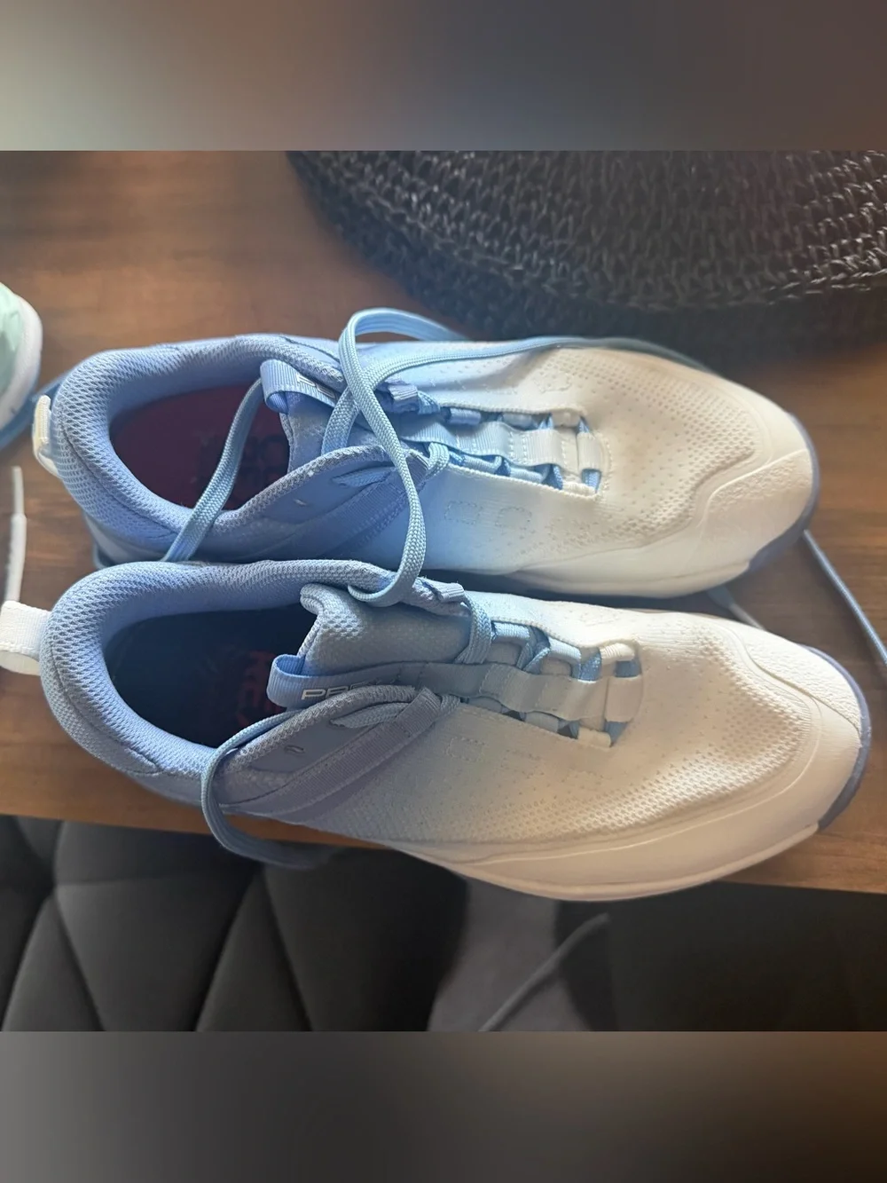 PB5- pickleball shoes